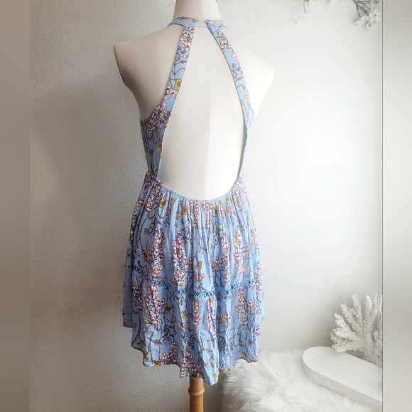 ABEL THE LABEL BLUE FLORAL FIT & FLARE JAASE BACKLESS HALTER MINI DRESS SZ SMALL - Picture 6 of 16